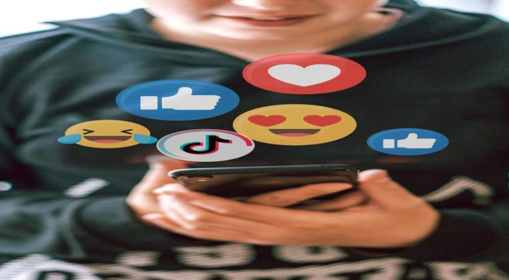 social-media-engagement-boost-business-growth social-media-engagement-boost-business-growth